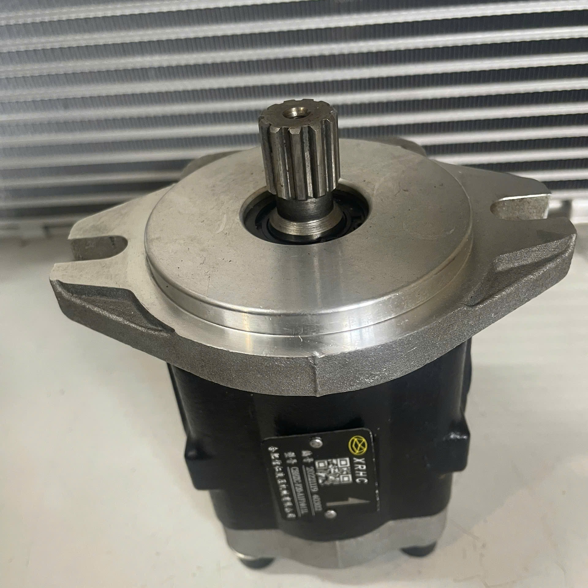 Bơm thủy lực xe nâng điện 2.0 tấn đến 3.0 tấn