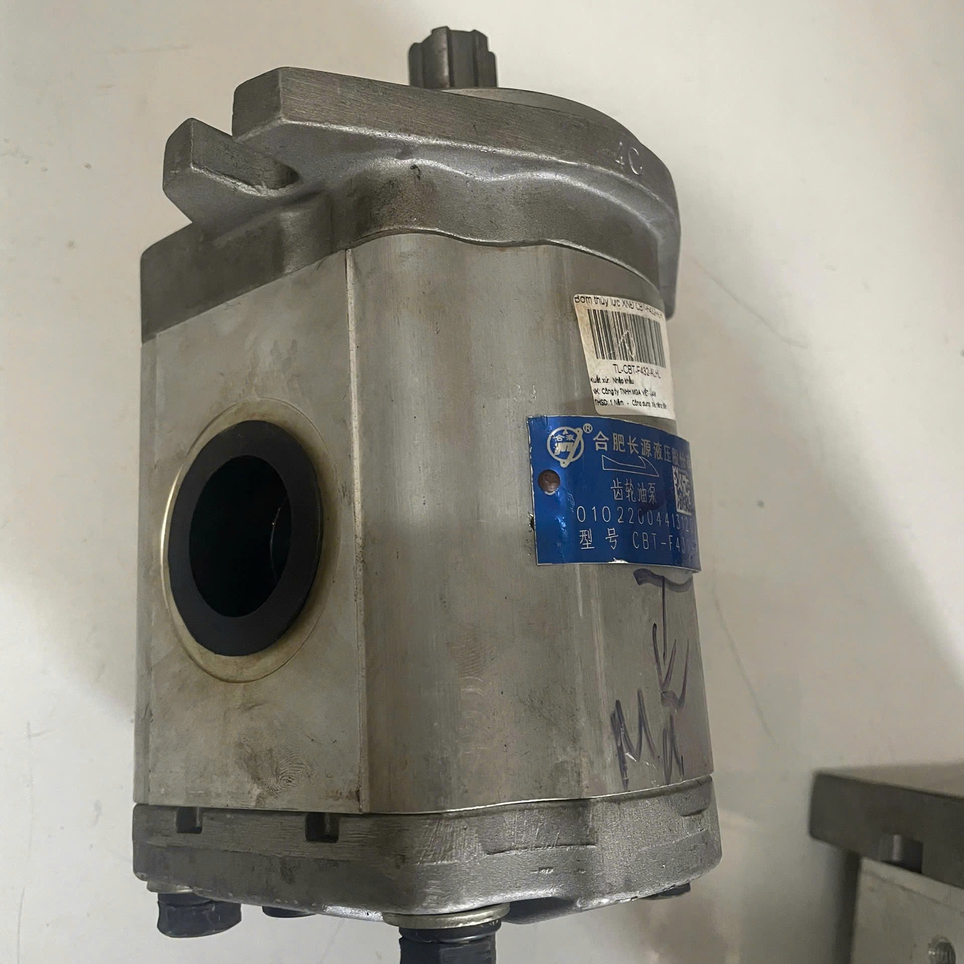 Bơm thủy lực xe nâng 3 tấn - 4