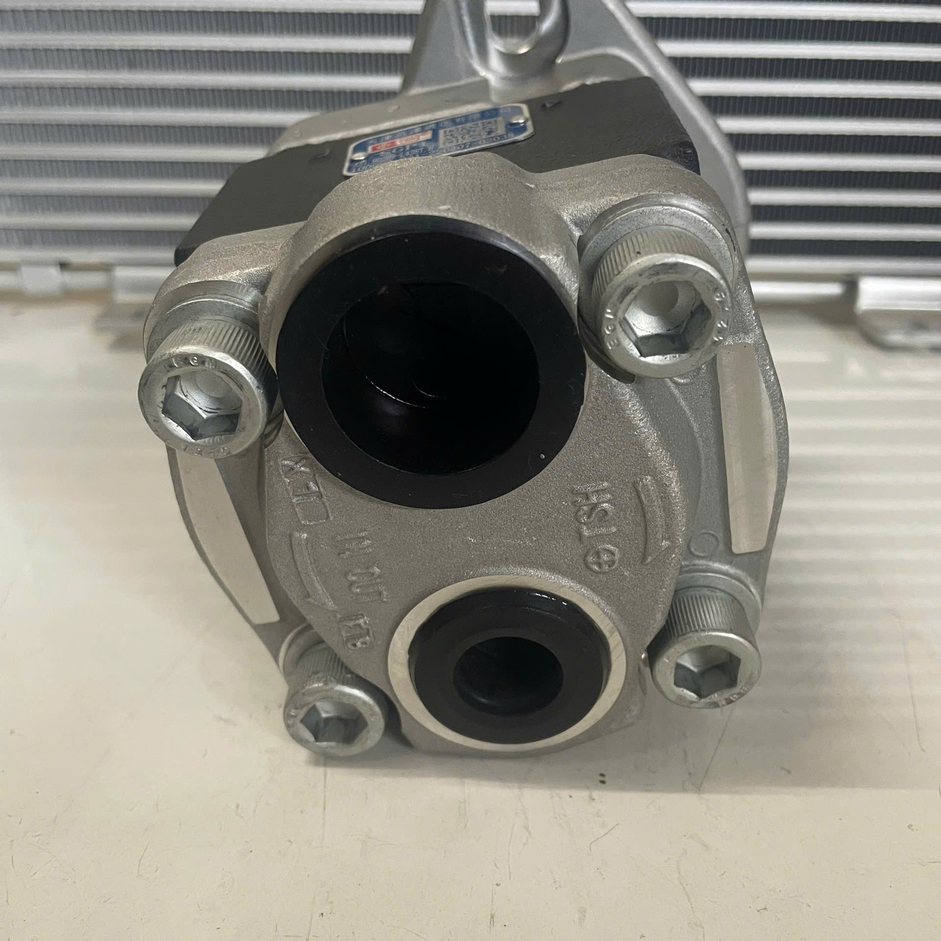 Bơm thủy lực xe nâng dầu - 4